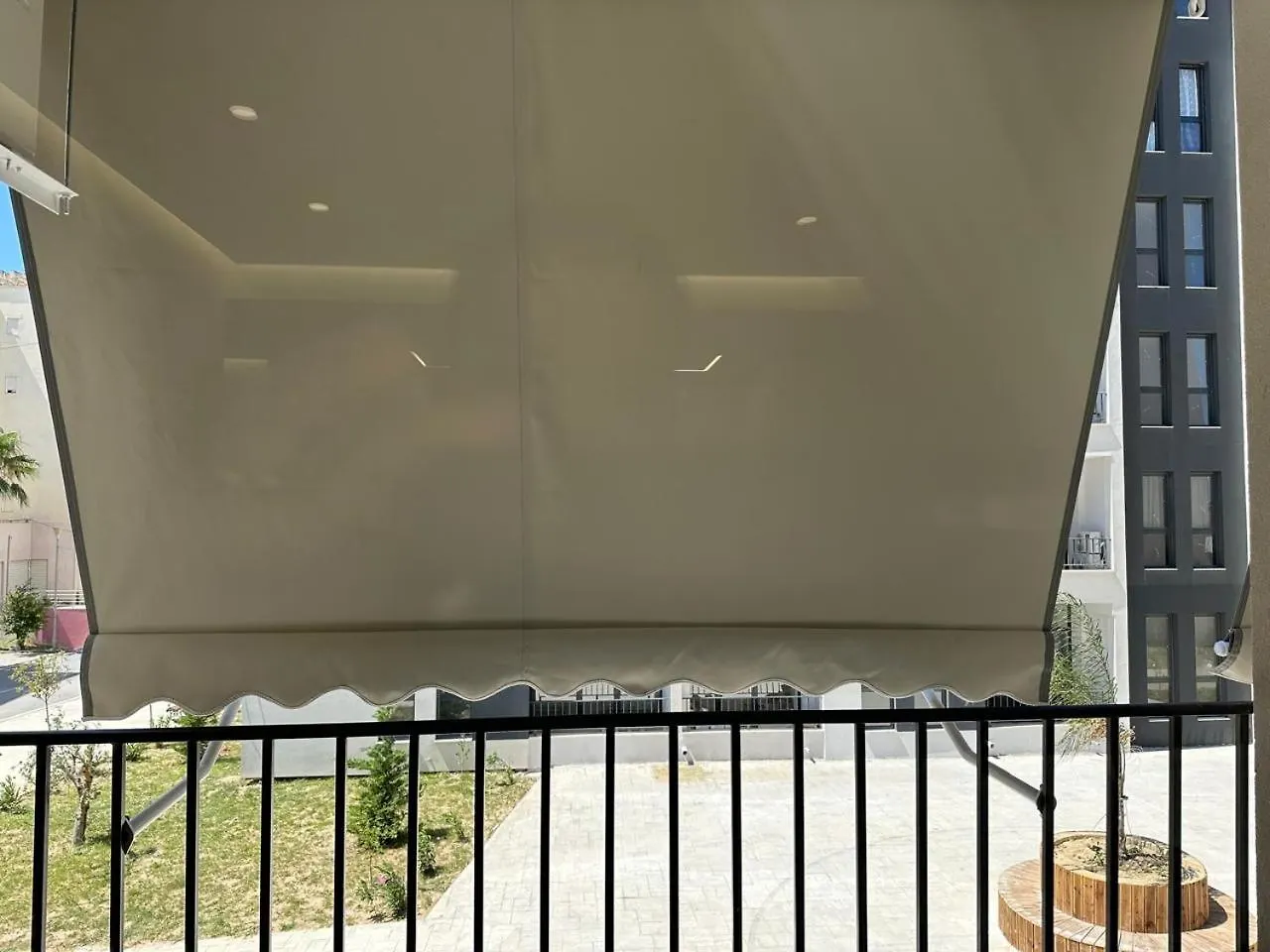 Adan Luxury Aparthotel オリクム アパート