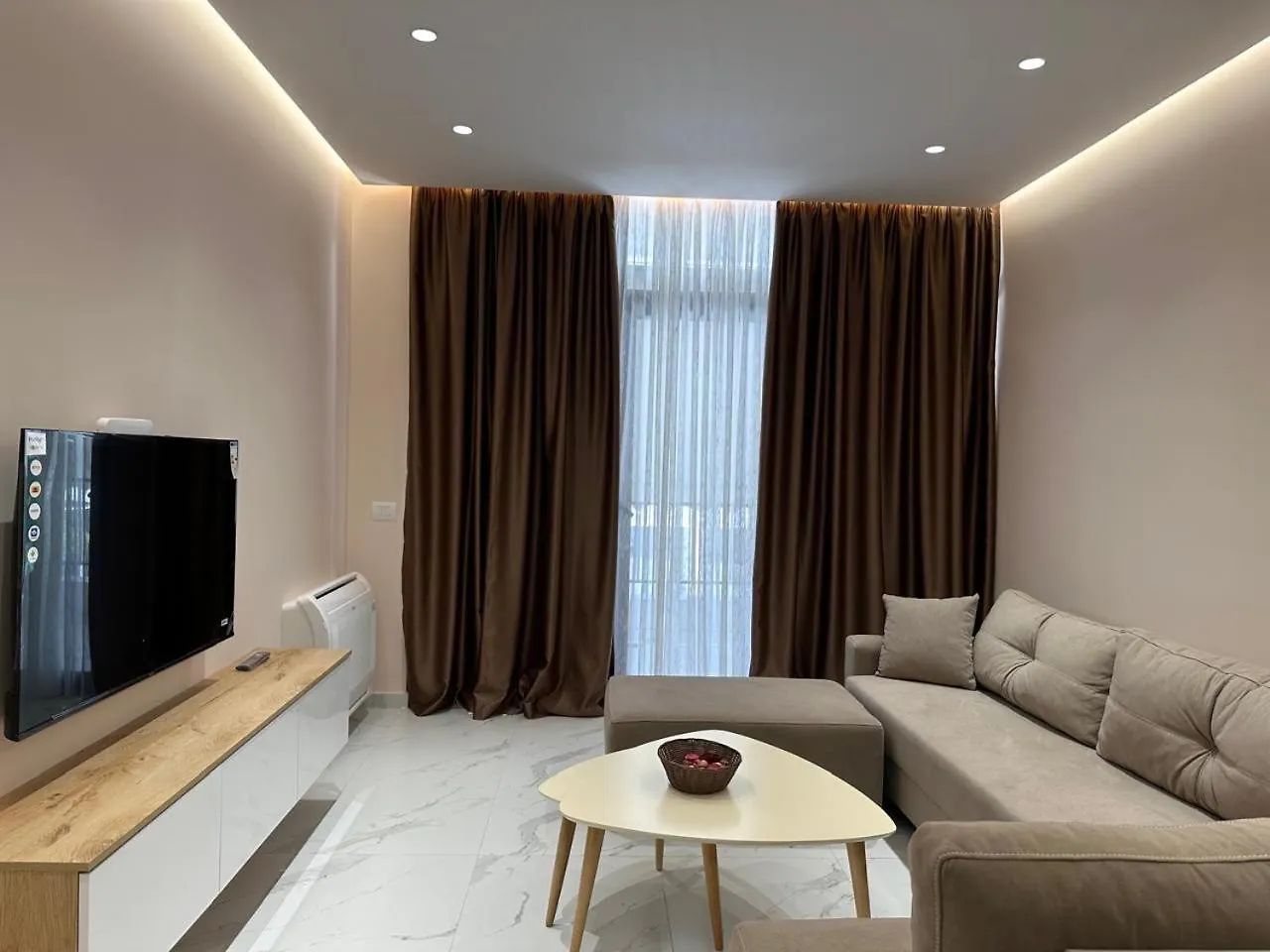Adan Luxury Aparthotel Orikum