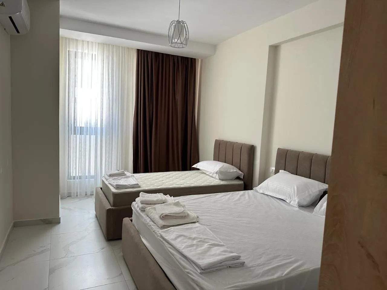 Adan Luxury Aparthotel オリクム 0*,