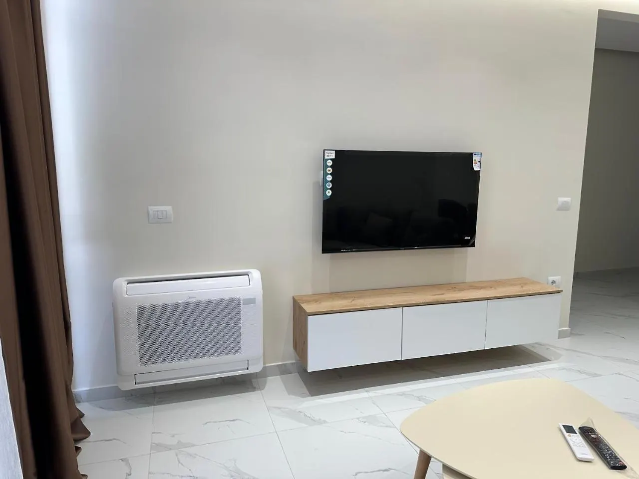 Adan Luxury Aparthotel オリクム
